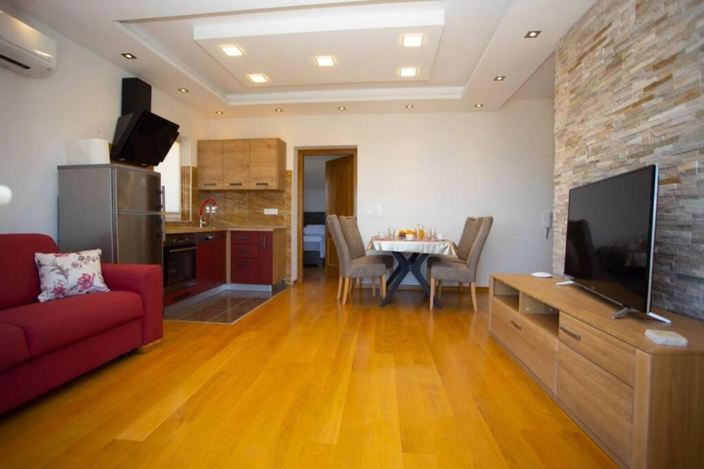 Apartments Ivica #7 มาคาร์สกา ภายนอก รูปภาพ